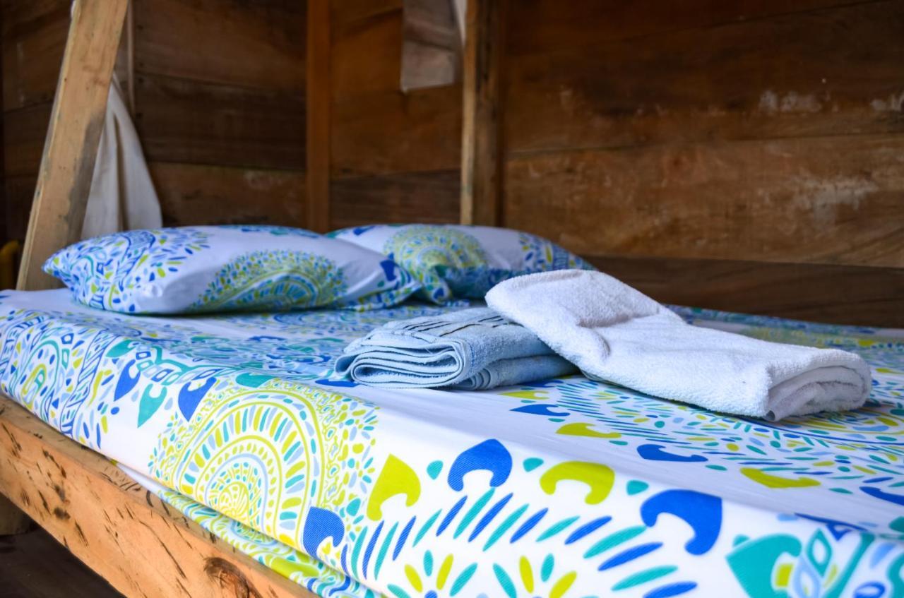 Hostal Velero Relax Guachaca Ngoại thất bức ảnh