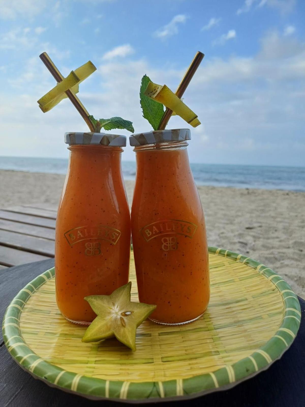 Hostal Velero Relax Guachaca Ngoại thất bức ảnh